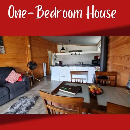 Swiss-Kiwi Cottage And Retreat, B&B-3